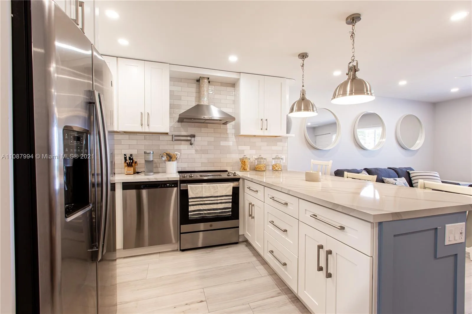300 Oregon St # 204, Hollywood, FL 33019 photo 4