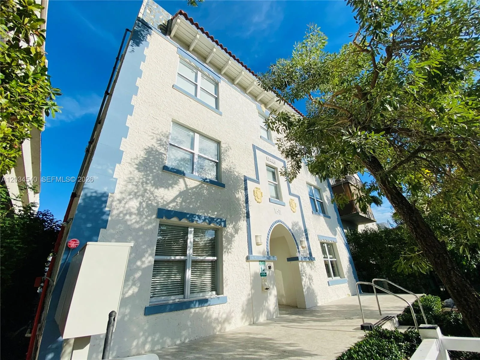 1611 Meridian Ave # 305, Miami Beach, FL 33139