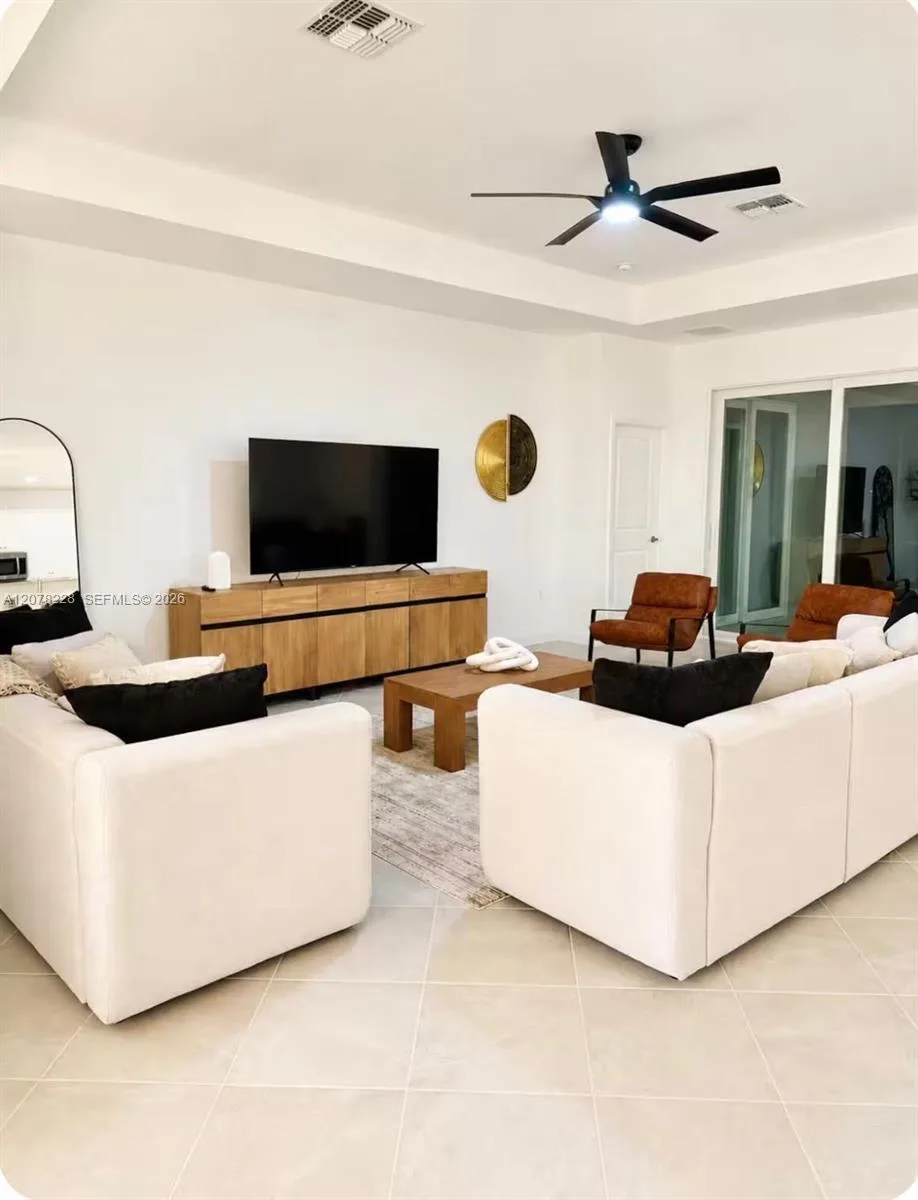 9291 Aqua Overlook Court, Lehigh Acres, FL 33936 photo 10