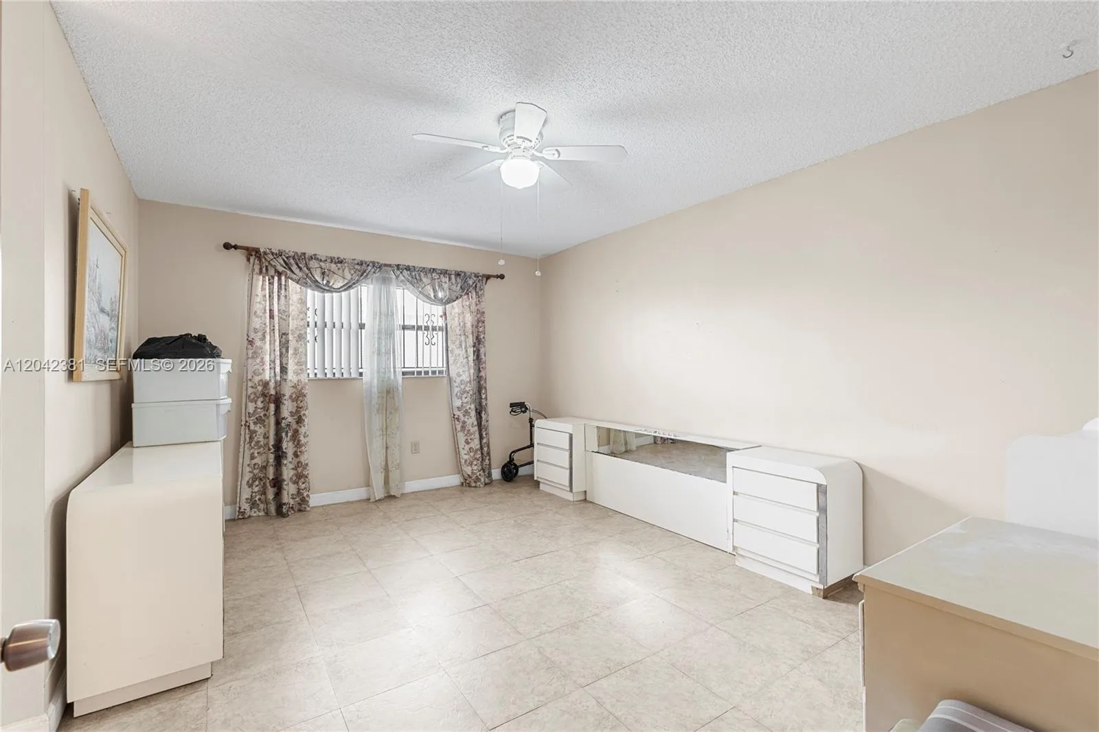 1800 W 54th St # 209, Hialeah, FL 33012 photo 11