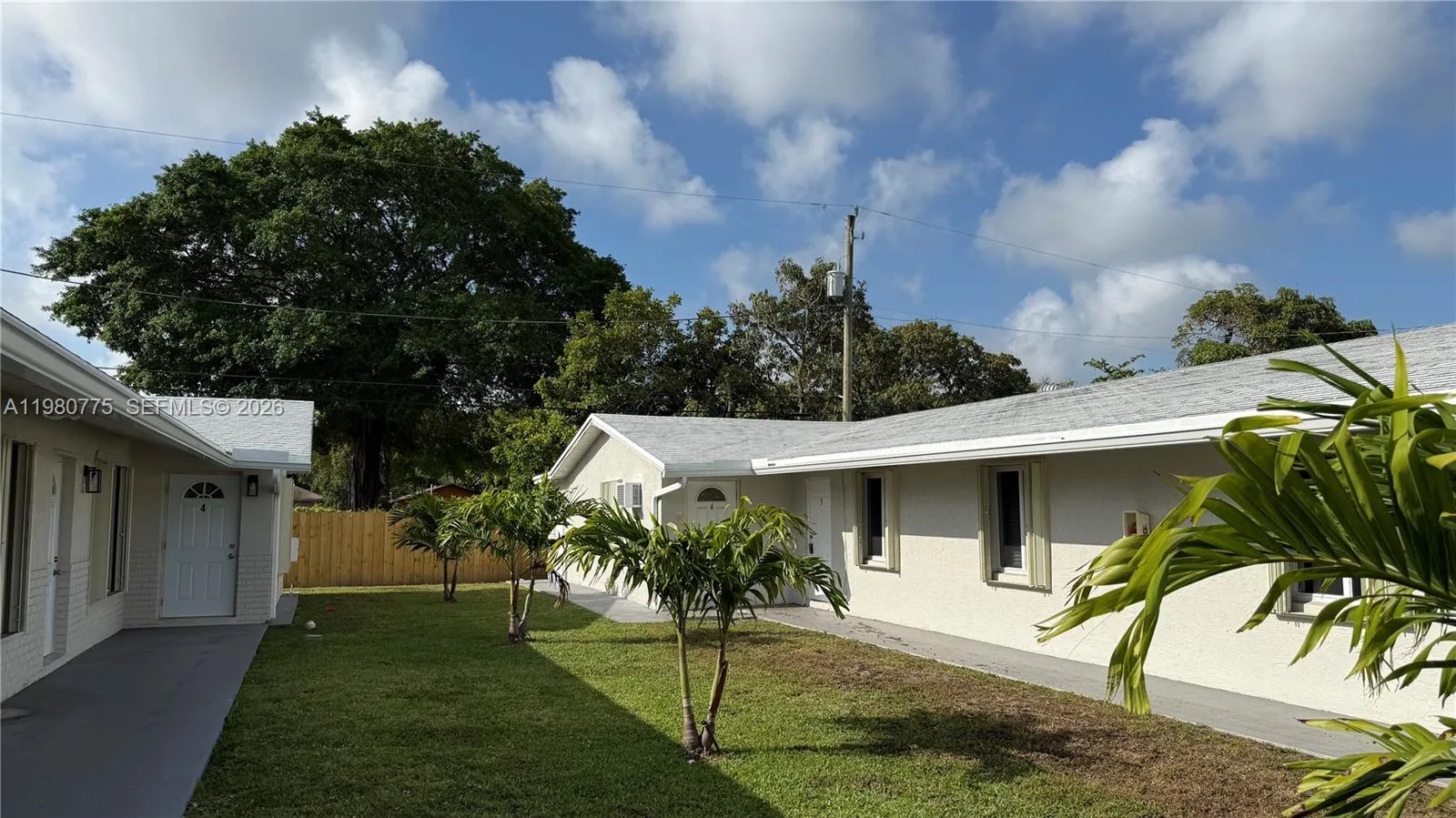 220 NW 12th St, Pompano Beach, FL 33060