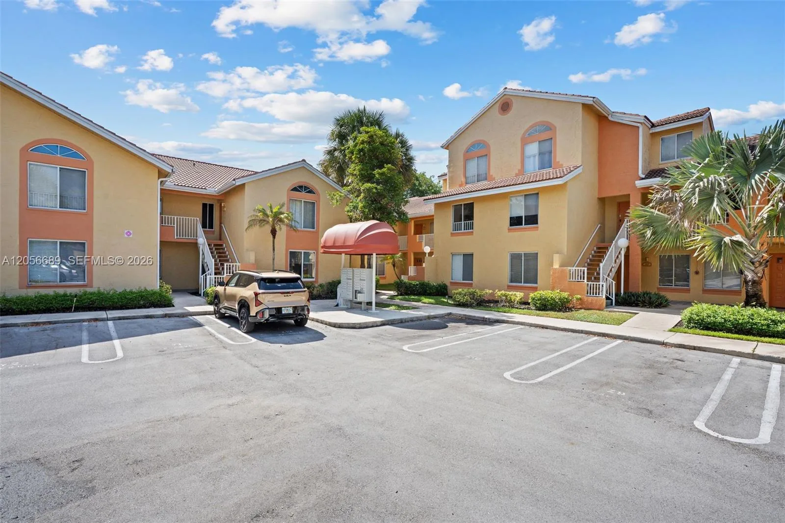 927 Coral Club Dr # 927, Coral Springs, FL 33071