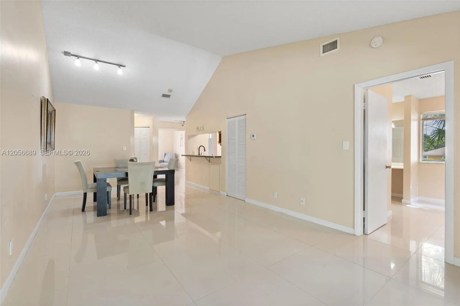 927 Coral Club Dr # 927, Coral Springs, FL 33071 photo 5