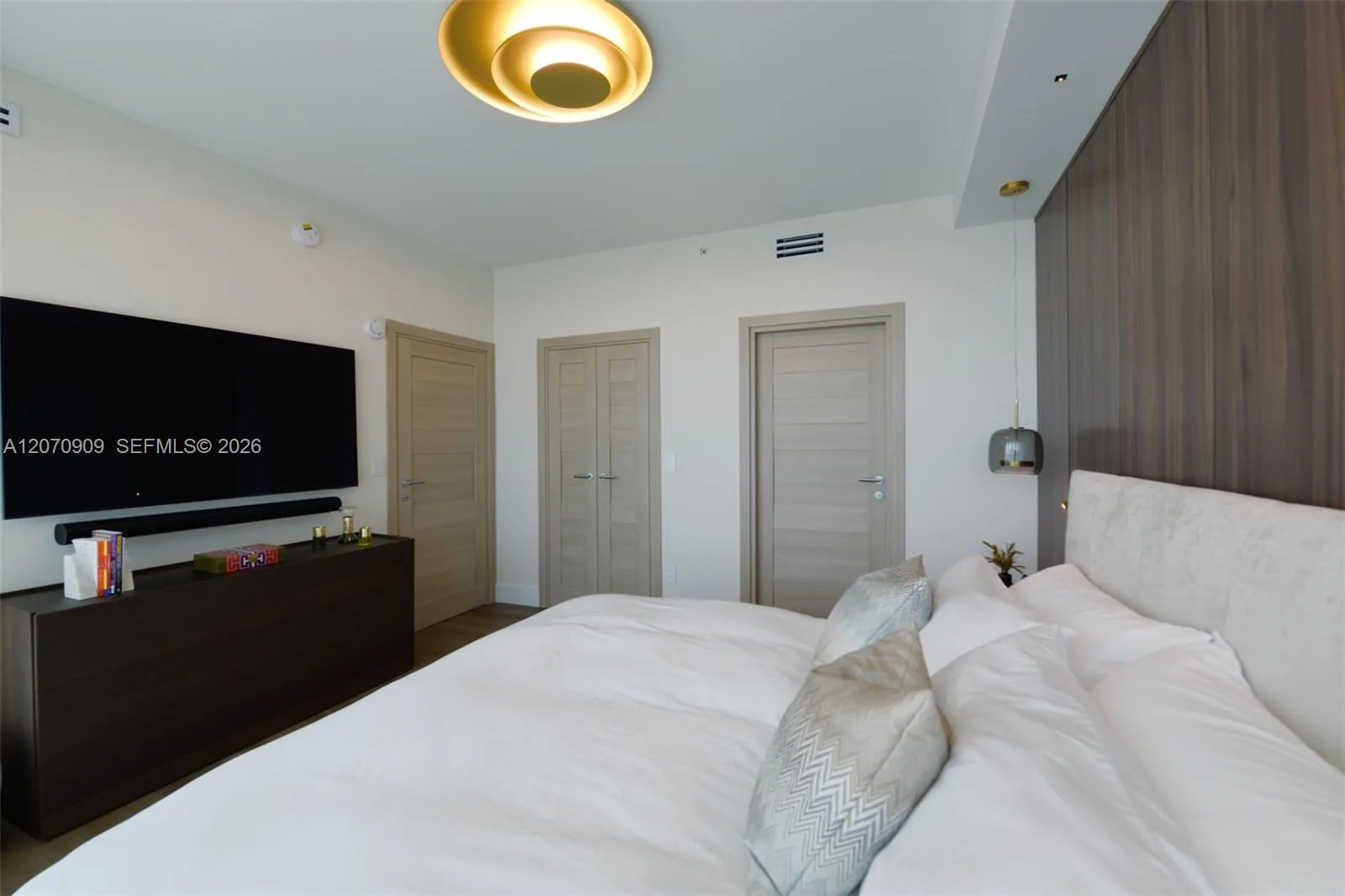 888 Biscayne Blvd # 1509, Miami, FL 33132 photo 13