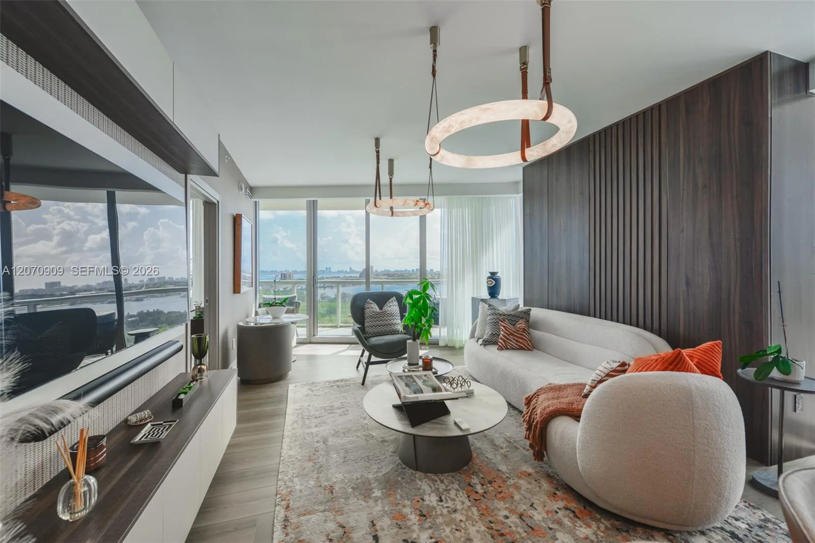 888 Biscayne Blvd # 1509, Miami, FL 33132 photo 3