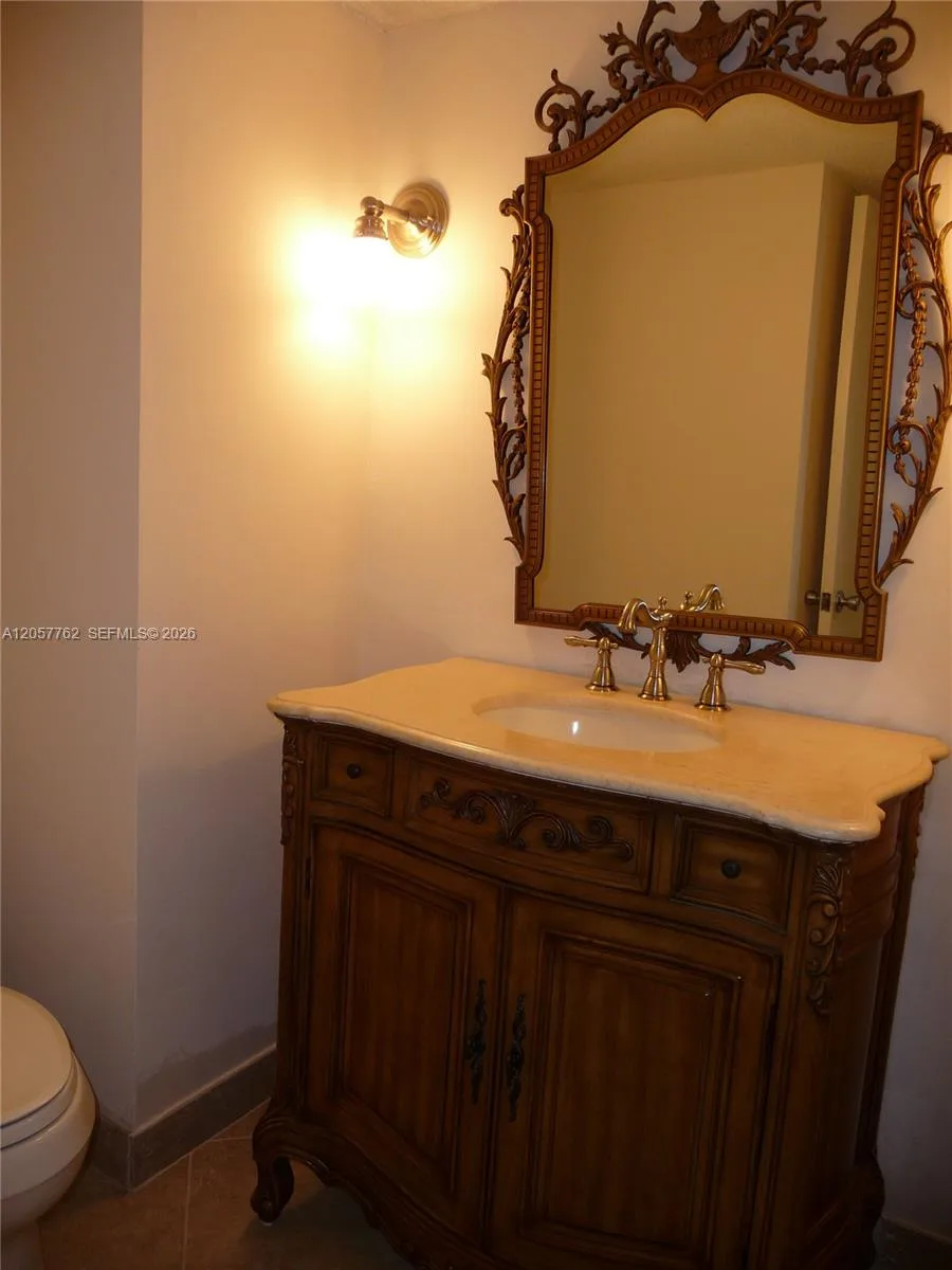 18071 Biscayne Blvd # 603, Aventura, FL 33160 photo 10