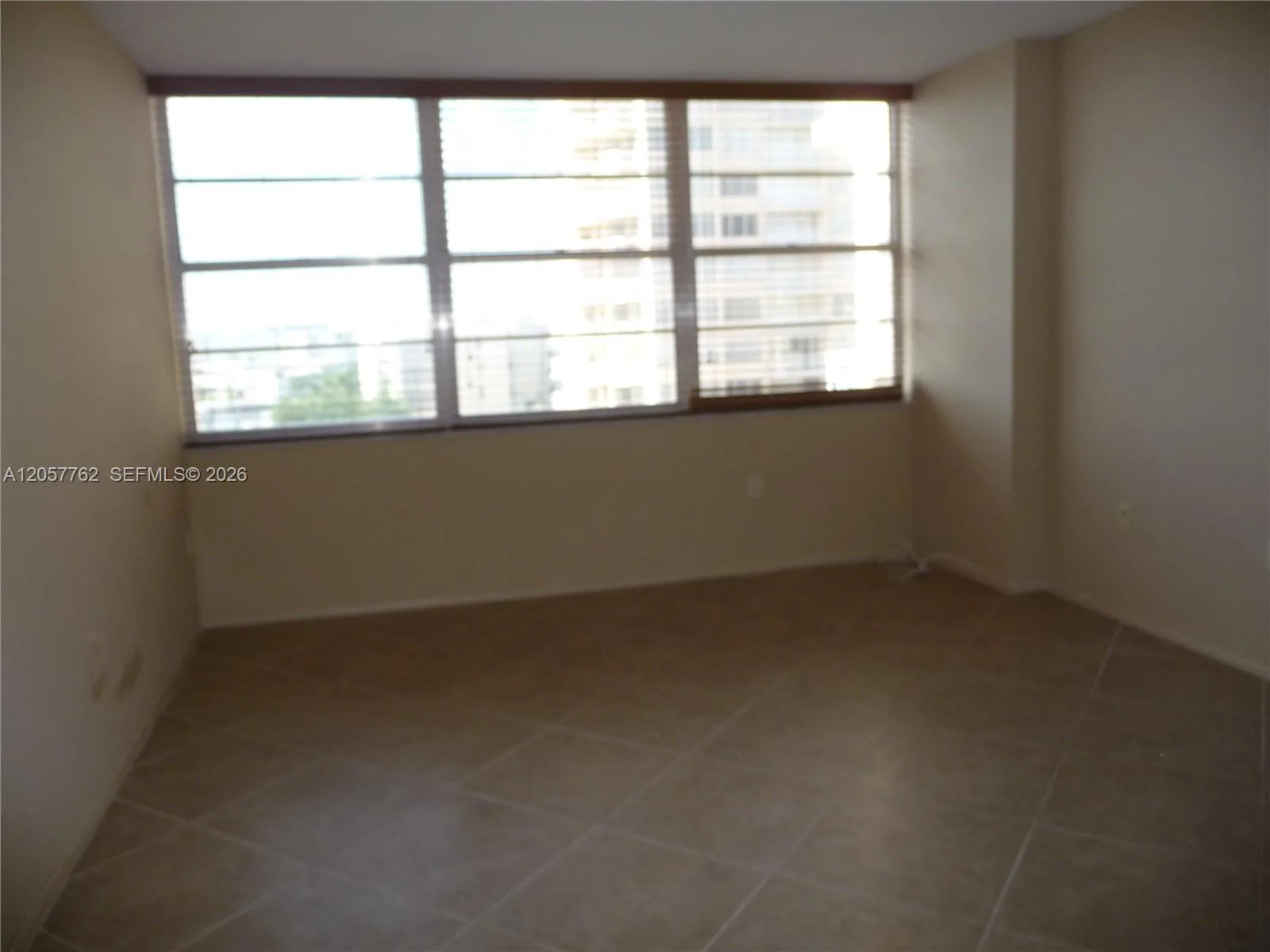 18071 Biscayne Blvd # 603, Aventura, FL 33160 photo 13
