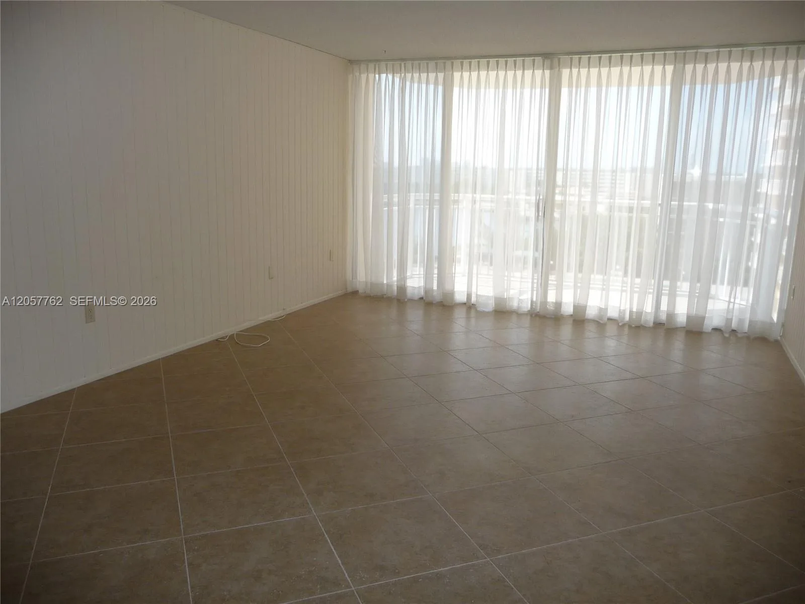18071 Biscayne Blvd # 603, Aventura, FL 33160 photo 9