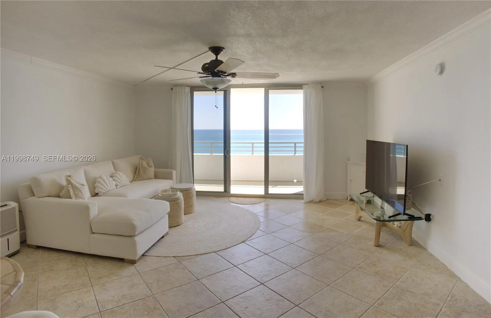 5555 Collins Ave # 15M, Miami Beach, FL 33140 photo 2