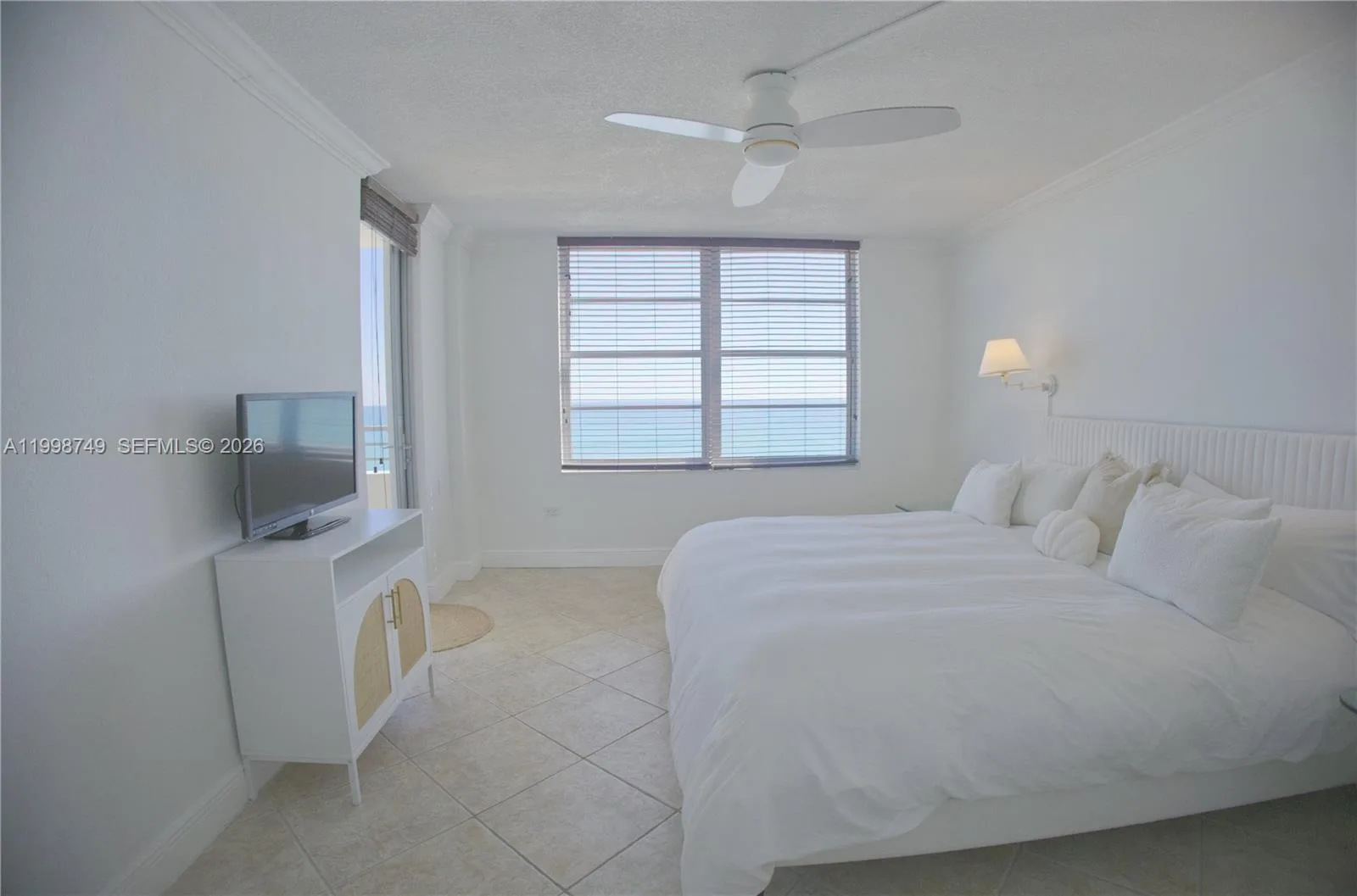 5555 Collins Ave # 15M, Miami Beach, FL 33140 photo 4