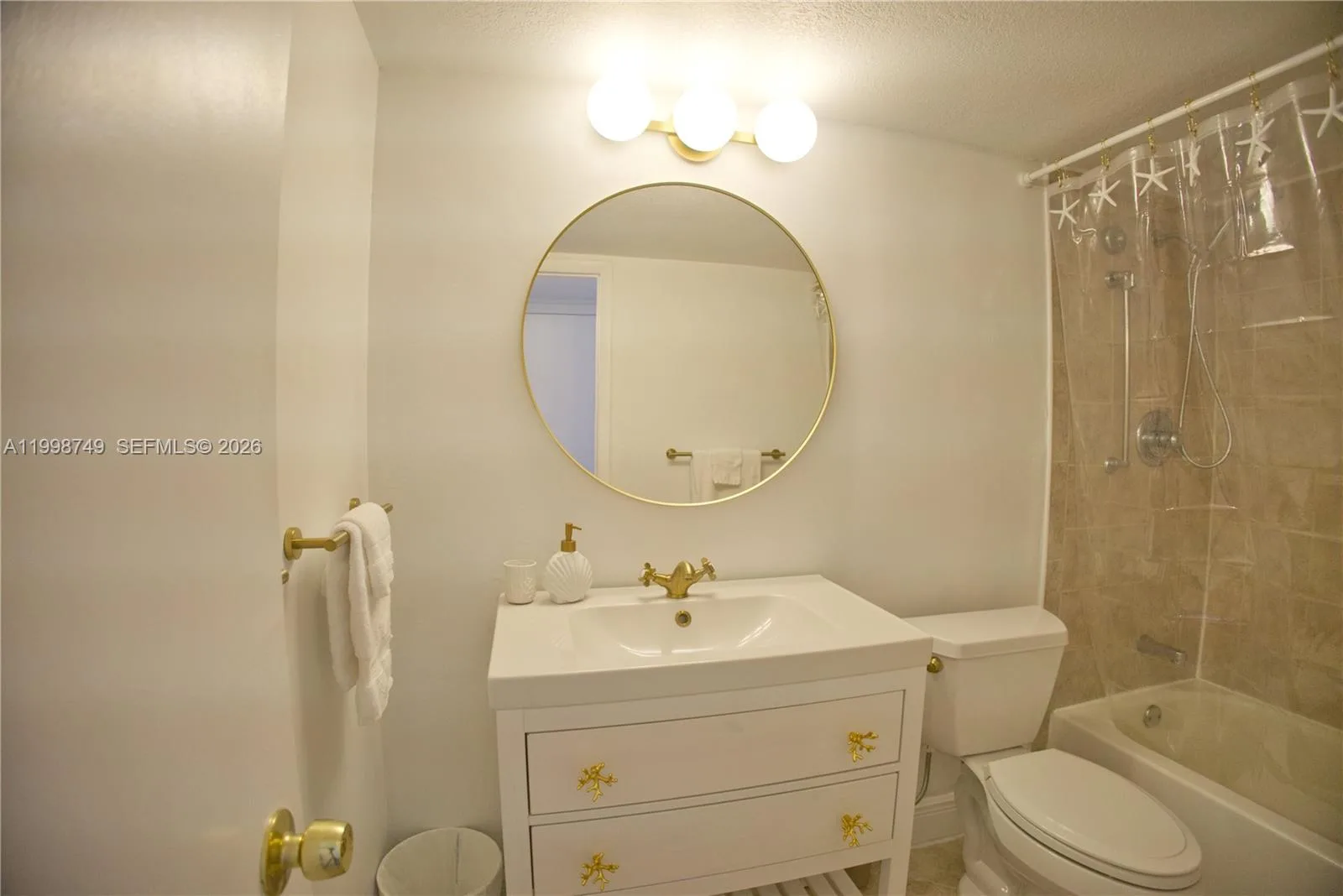 5555 Collins Ave # 15M, Miami Beach, FL 33140 photo 5