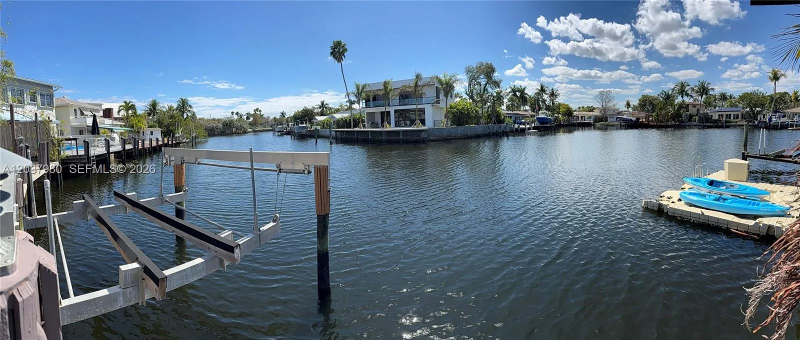 2100 NE 24th St, Wilton Manors, FL 33305