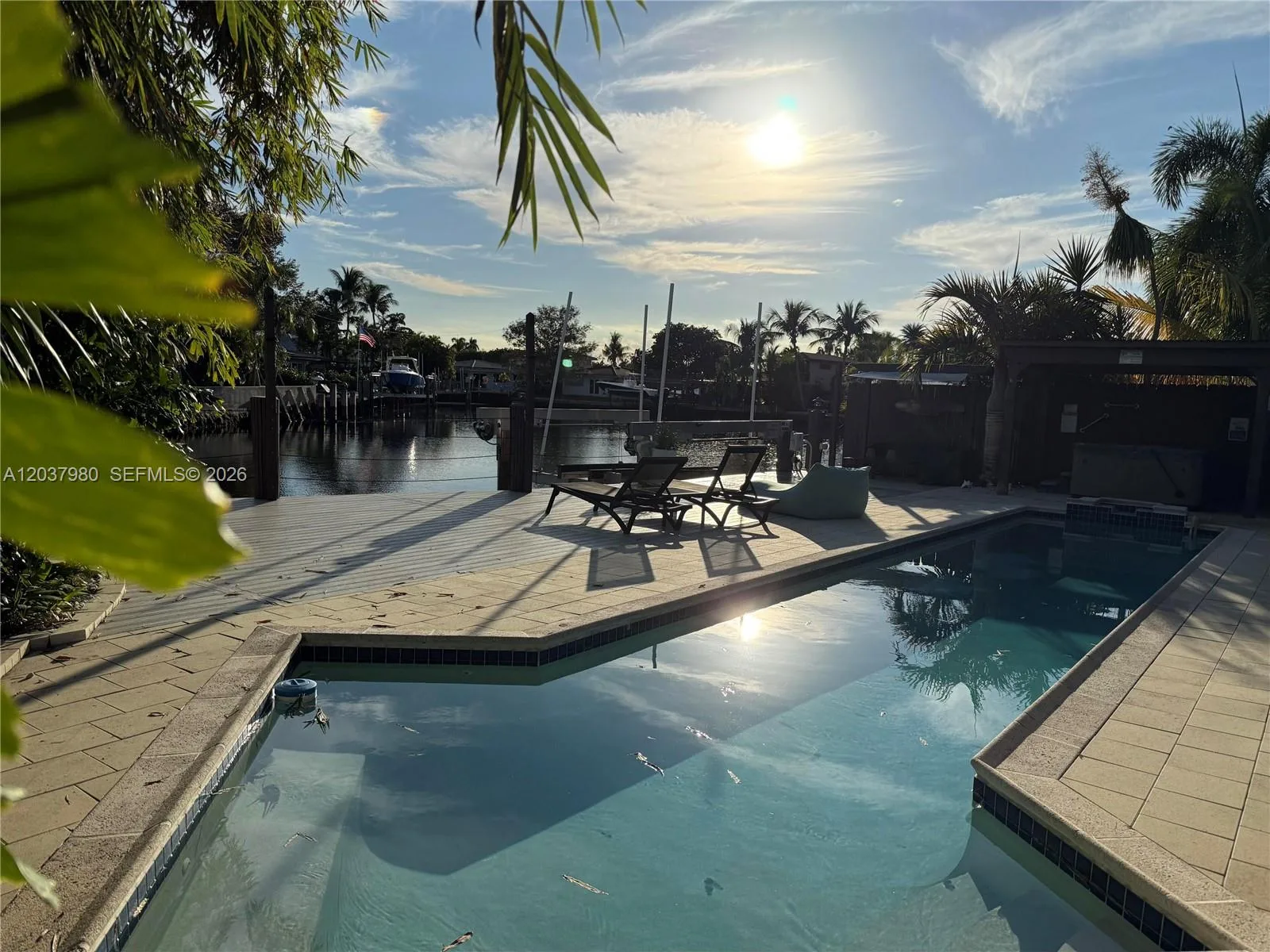 2100 NE 24th St, Wilton Manors, FL 33305 photo 6