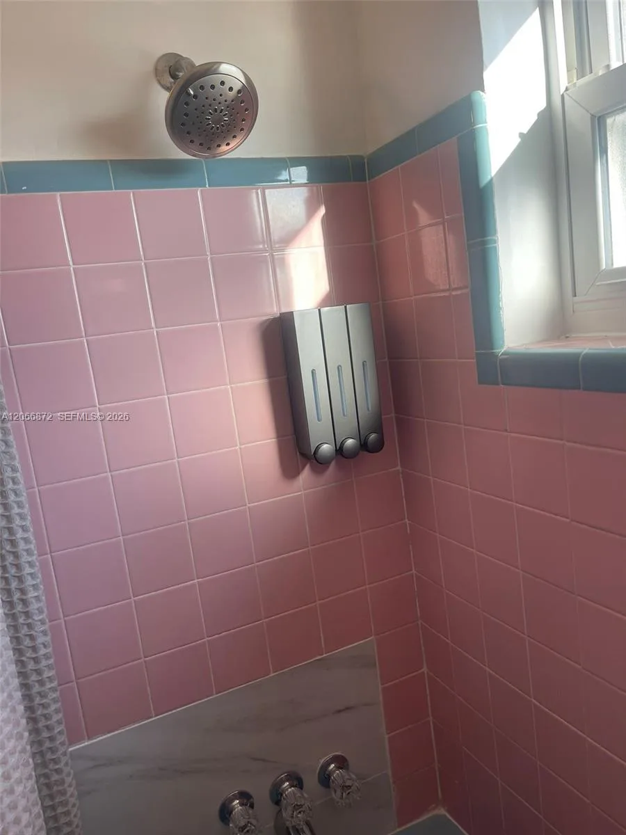 338 Roosevelt St # 1003, Hollywood, FL 33019 photo 13