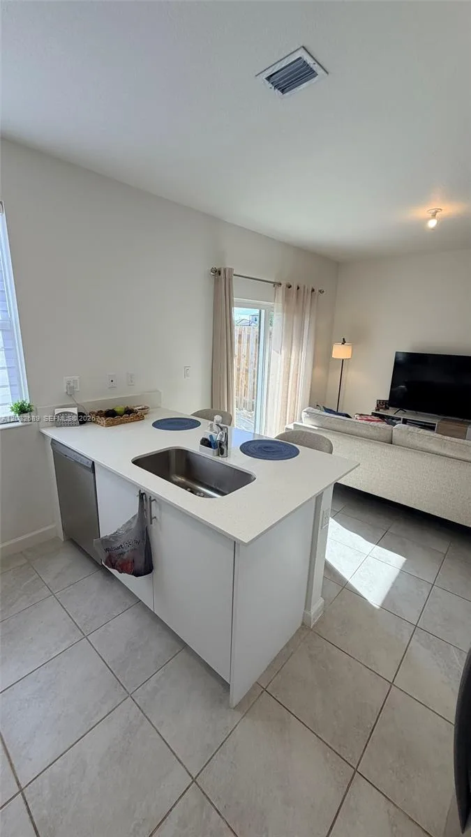 2424 SE 29th St, Homestead, FL 33035 photo 7