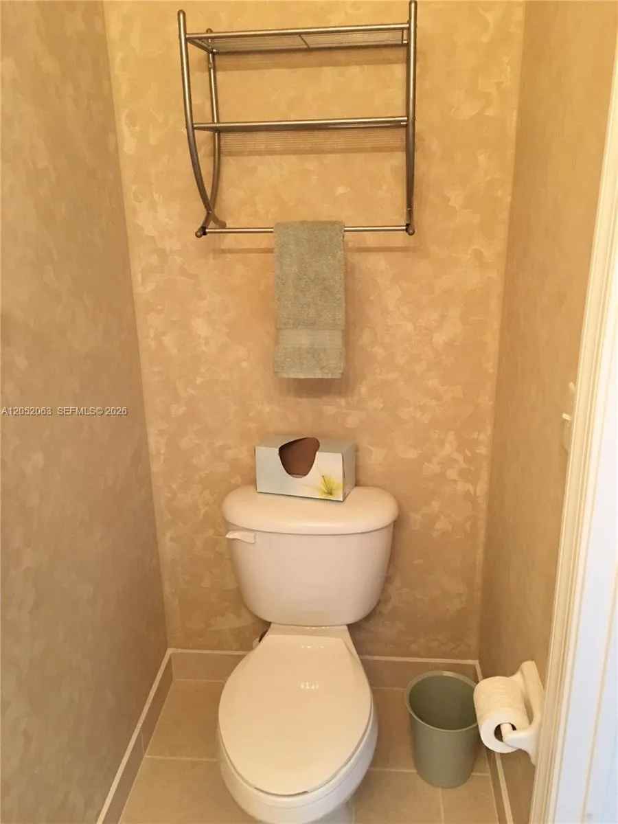 4258 Vineyard Cir, Weston, FL 33332 photo 13