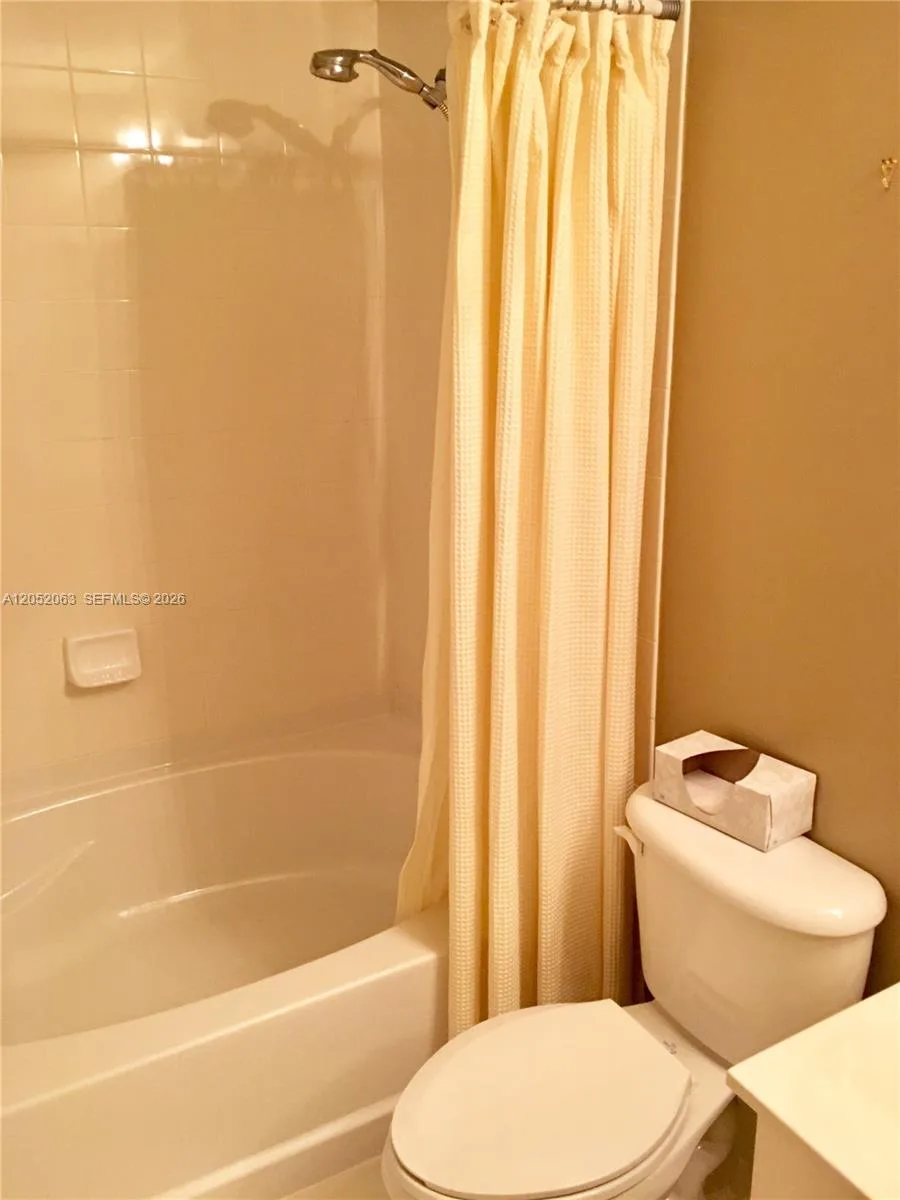 4258 Vineyard Cir, Weston, FL 33332 photo 9