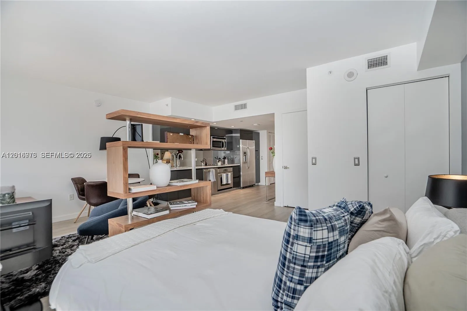 31 SE 6th St # 2205, Miami, FL 33131 photo 10