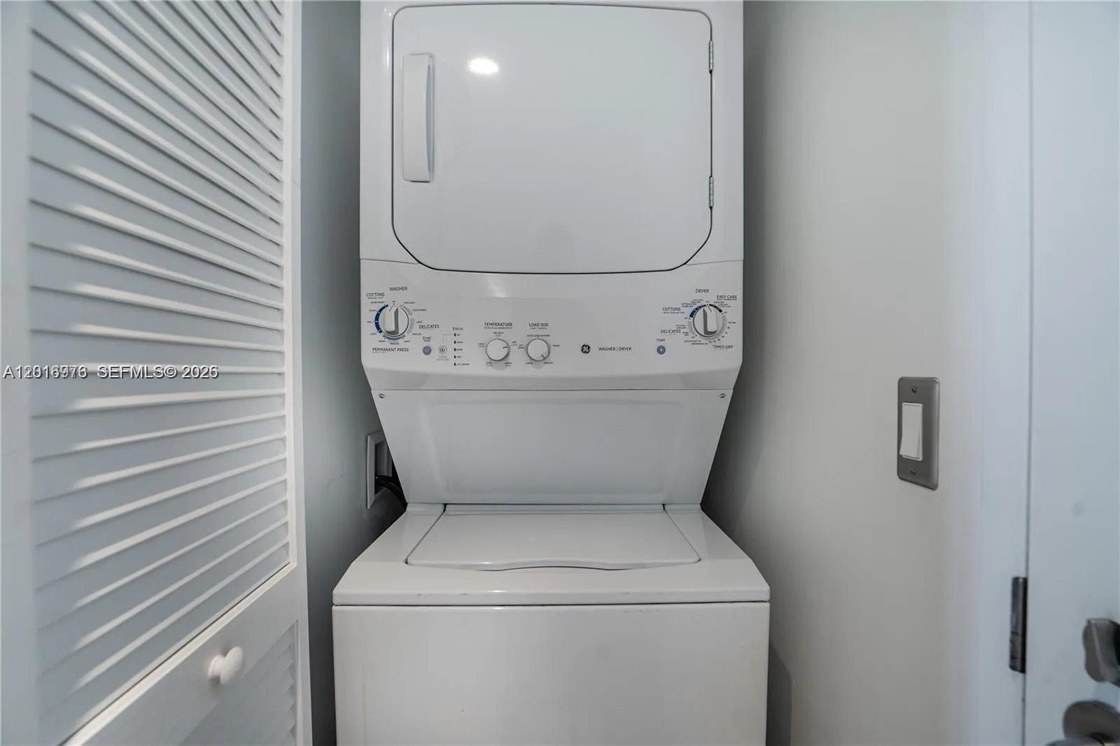 31 SE 6th St # 2205, Miami, FL 33131 photo 13
