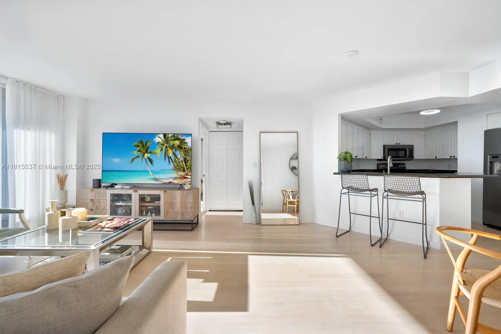 1800 Sunset Harbour Dr # 803, Miami Beach, FL 33139 photo 9