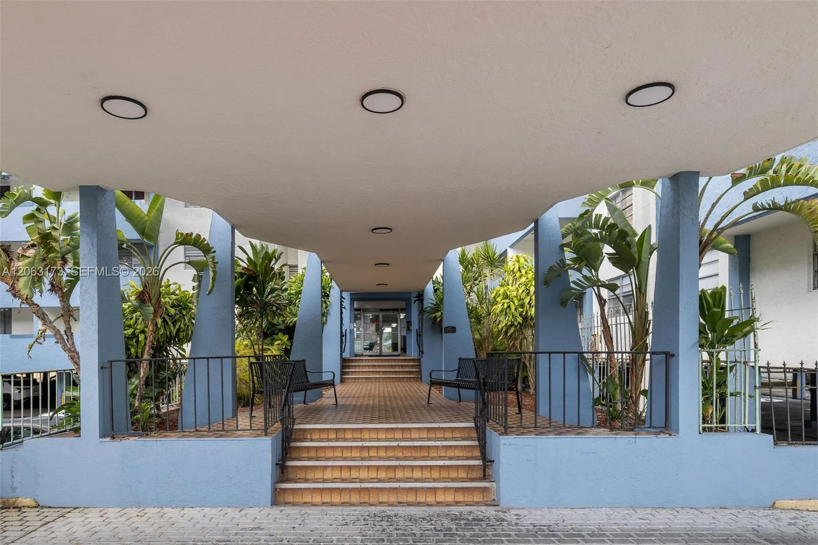 5050 NW 7th St # 211, Miami, FL 33126 photo 2