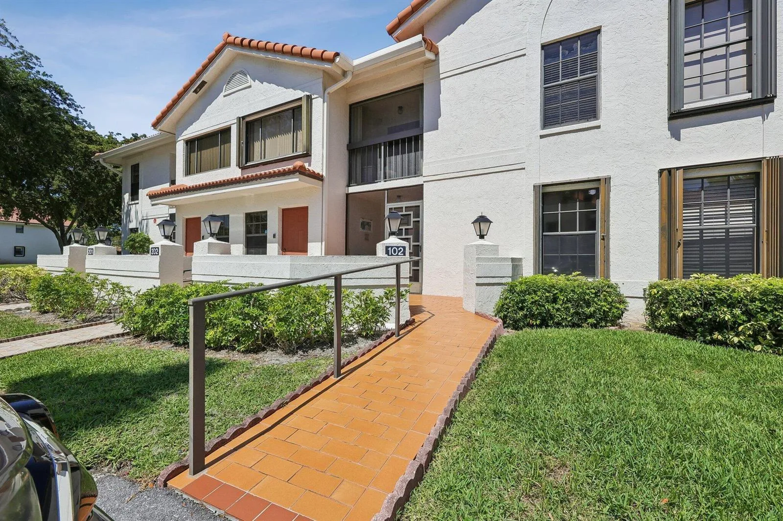 9681 E Sills Dr E # 102, Boynton Beach, FL 33437