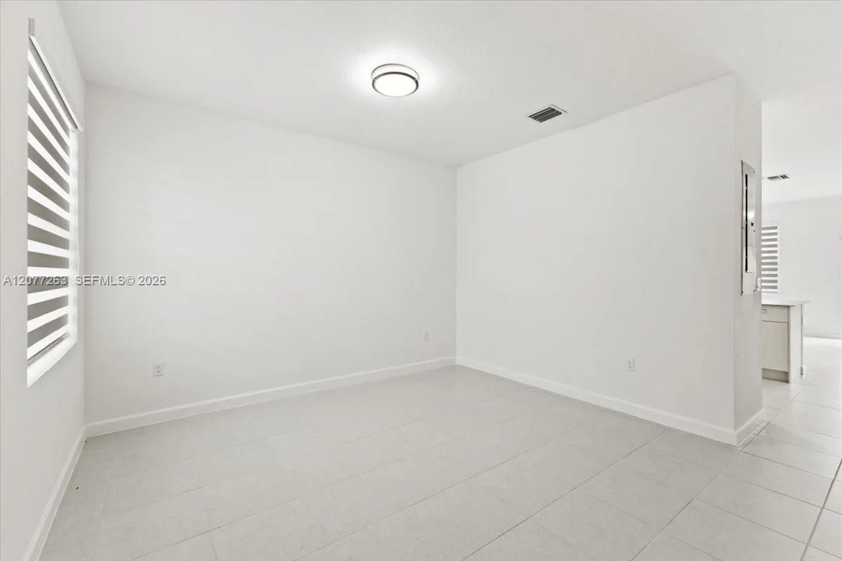 35779 SW 178th Ct, Miami, FL 33034 photo 3