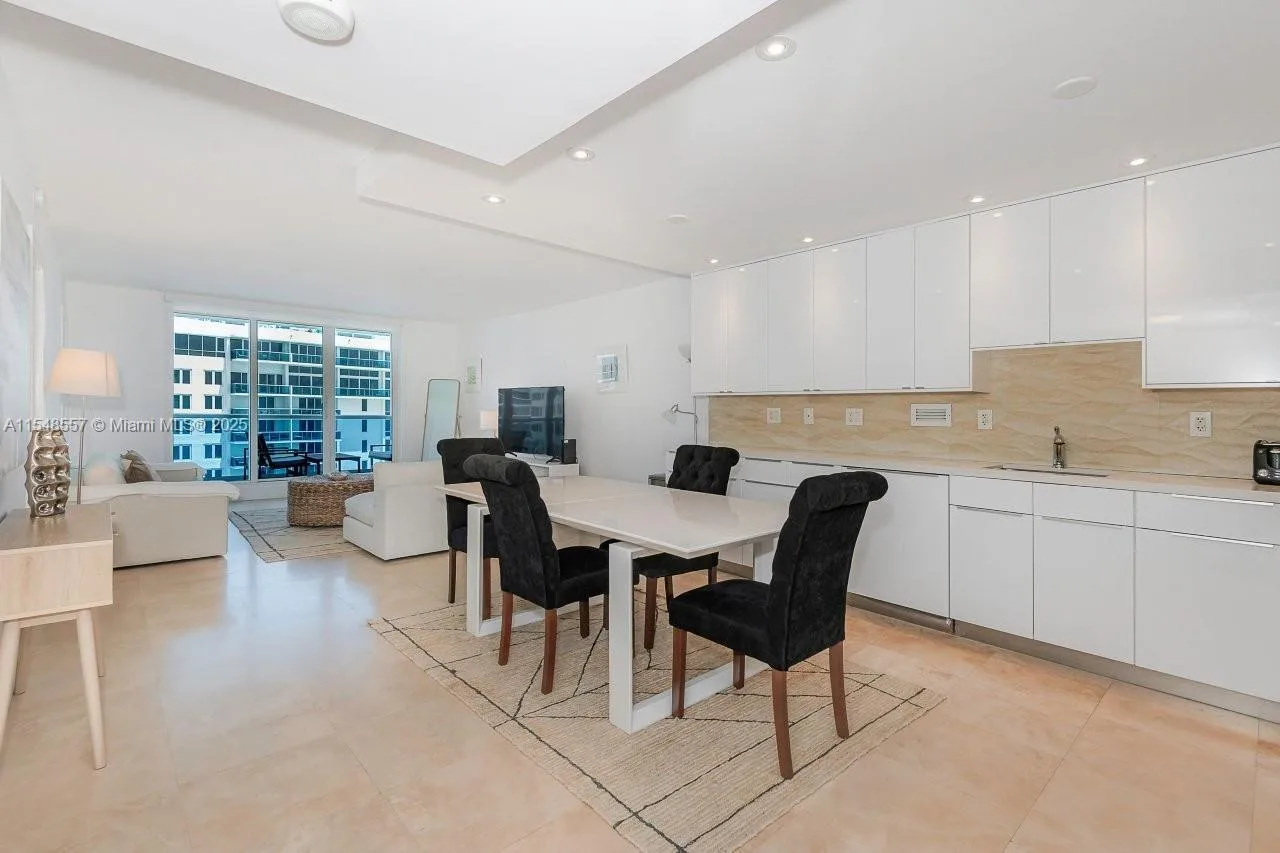 2301 Collins Ave # 1515, Miami Beach, FL 33139