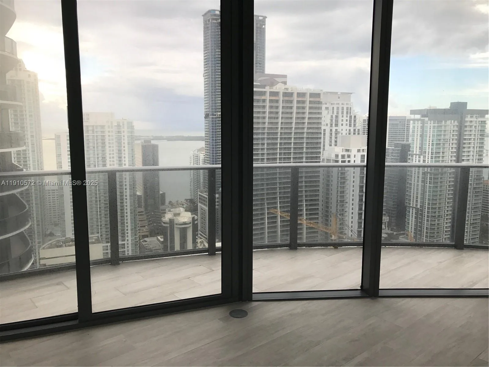 55 SW 9th St # 4103, Miami, FL 33130