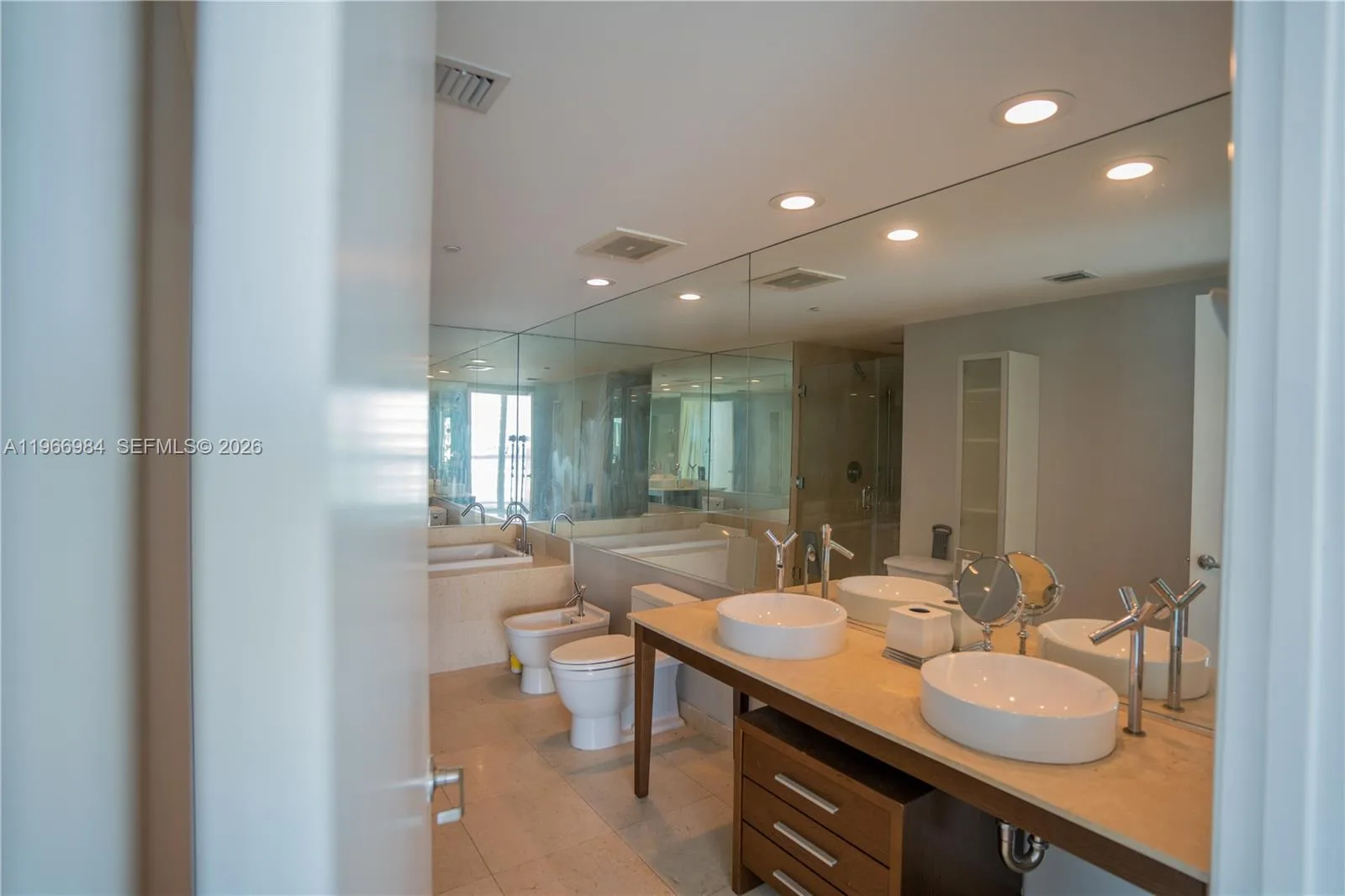 465 Brickell Ave # 4802, Miami, FL 33131 photo 13