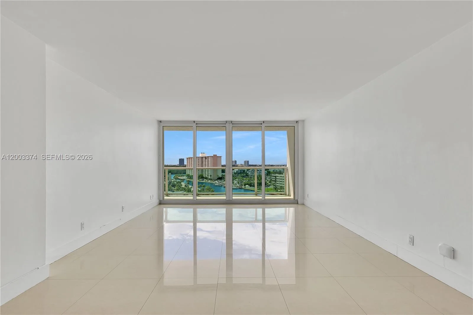 100 Bayview Dr # 1002, Sunny Isles Beach, FL 33160 photo 12