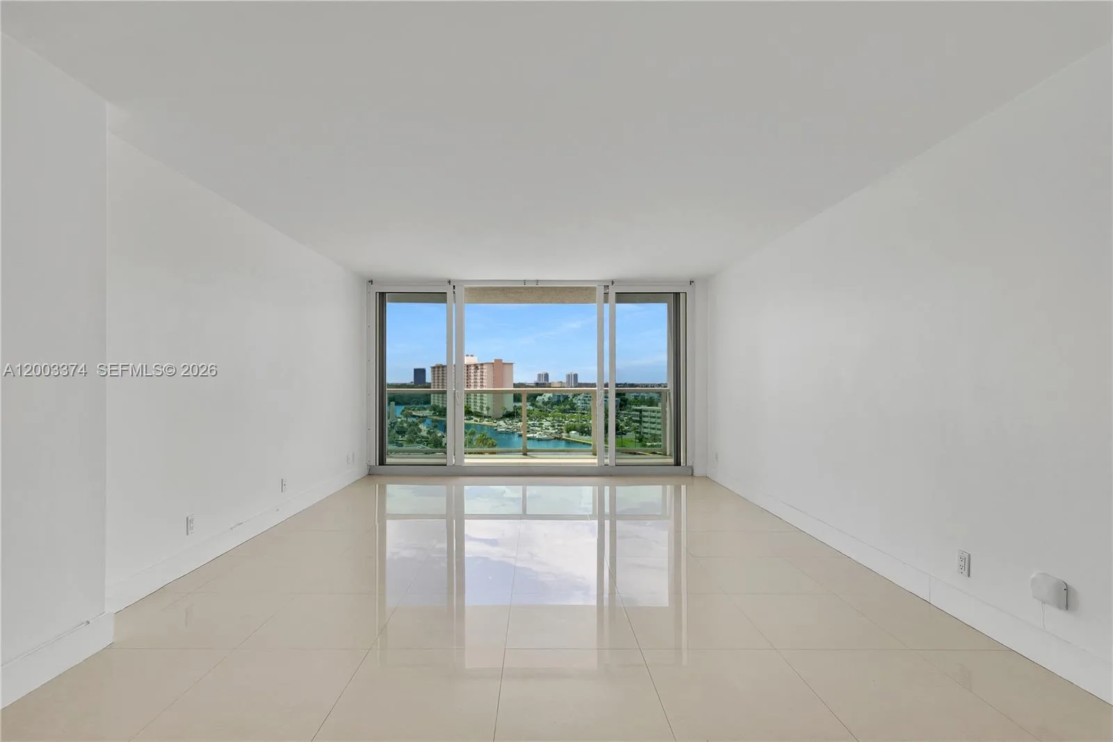 100 Bayview Dr # 1002, Sunny Isles Beach, FL 33160 photo 13