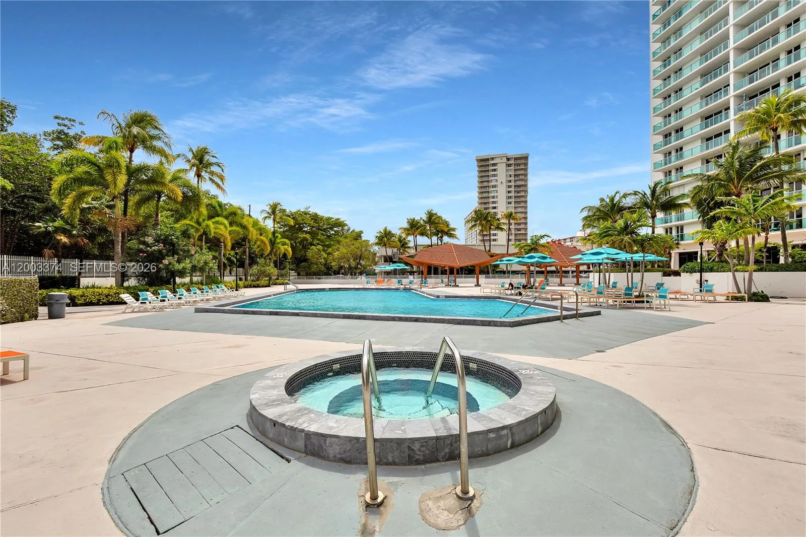 100 Bayview Dr # 1002, Sunny Isles Beach, FL 33160 photo 5