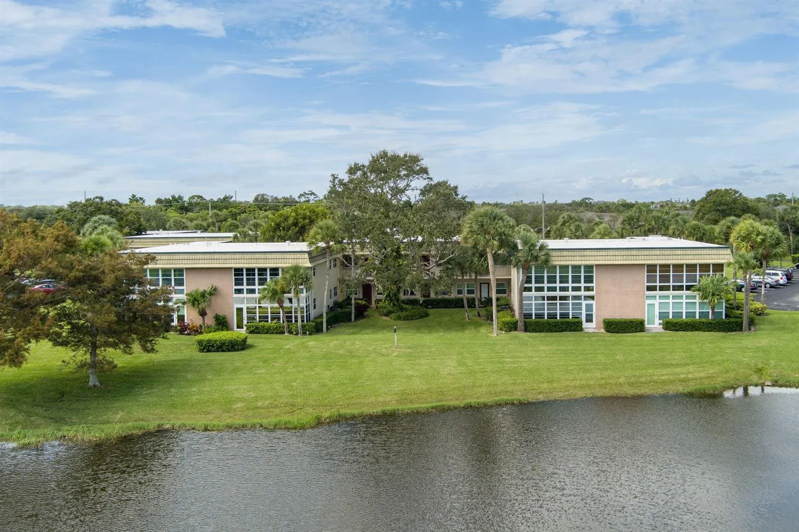 40 VISTA GARDENS Trail # 201, Vero Beach, FL 32962