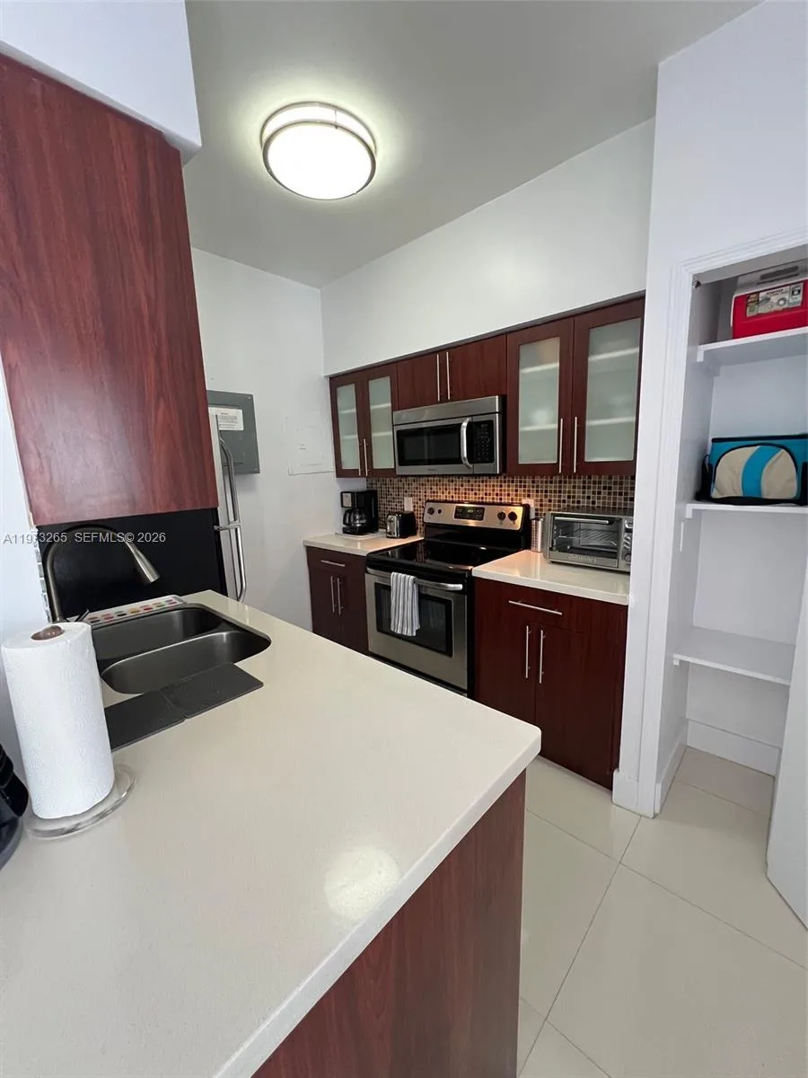 1100 Collins Ave # 303, Miami Beach, FL 33139 photo 2