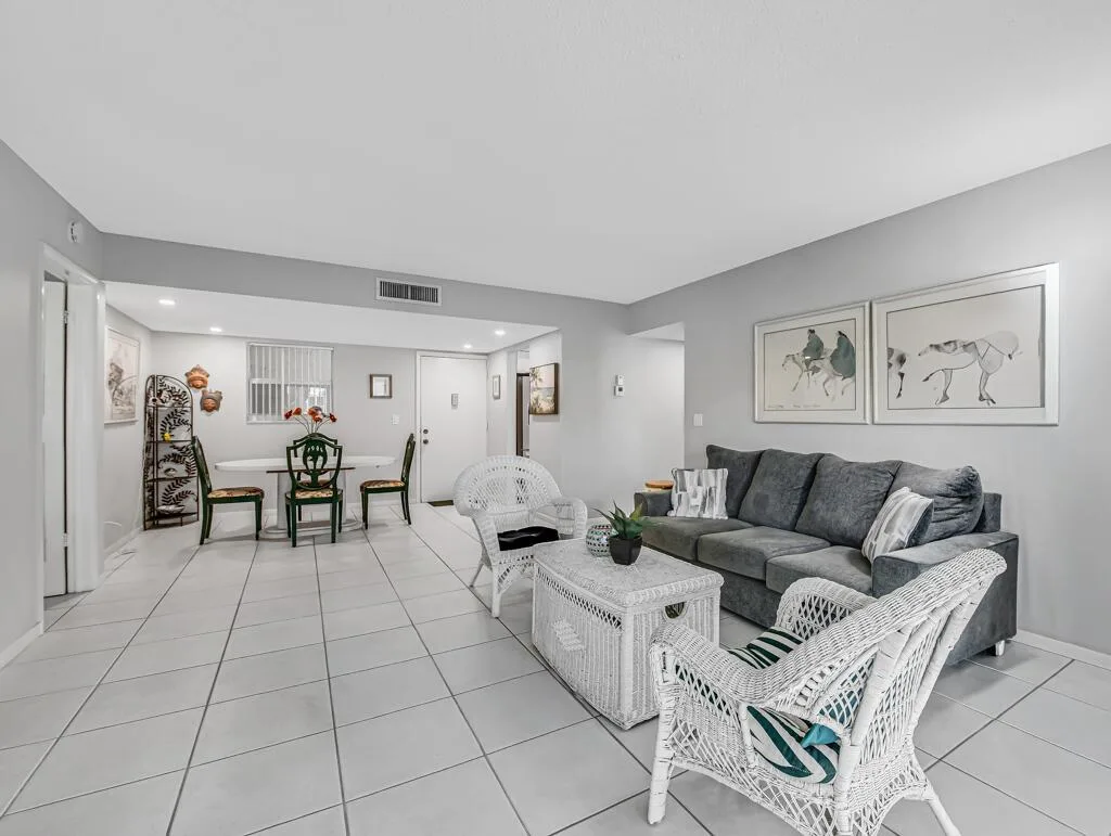 752 LORI Drive # 217, Palm Springs, FL 33461 photo 8