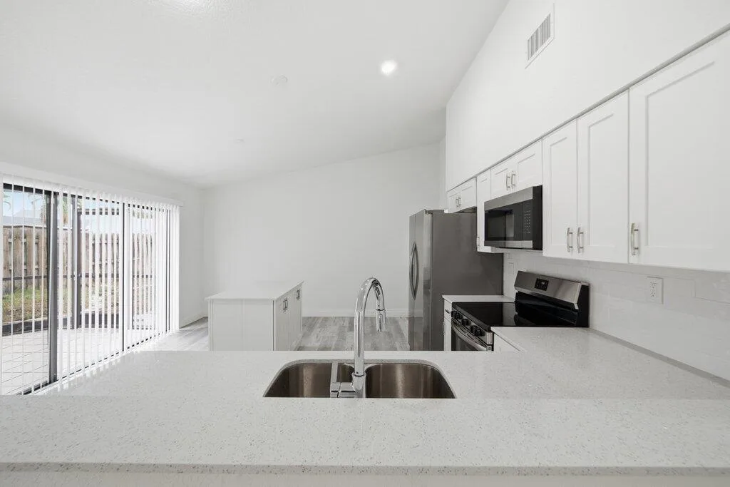 905 NW 22nd Avenue, Delray Beach, FL 33445 photo 13