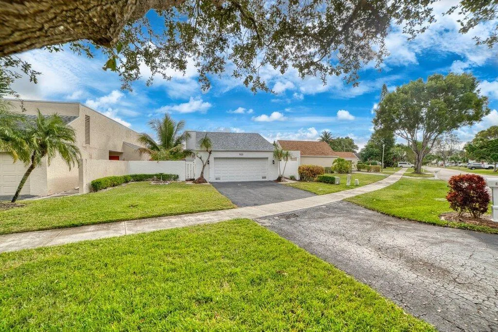 905 NW 22nd Avenue, Delray Beach, FL 33445 photo 8
