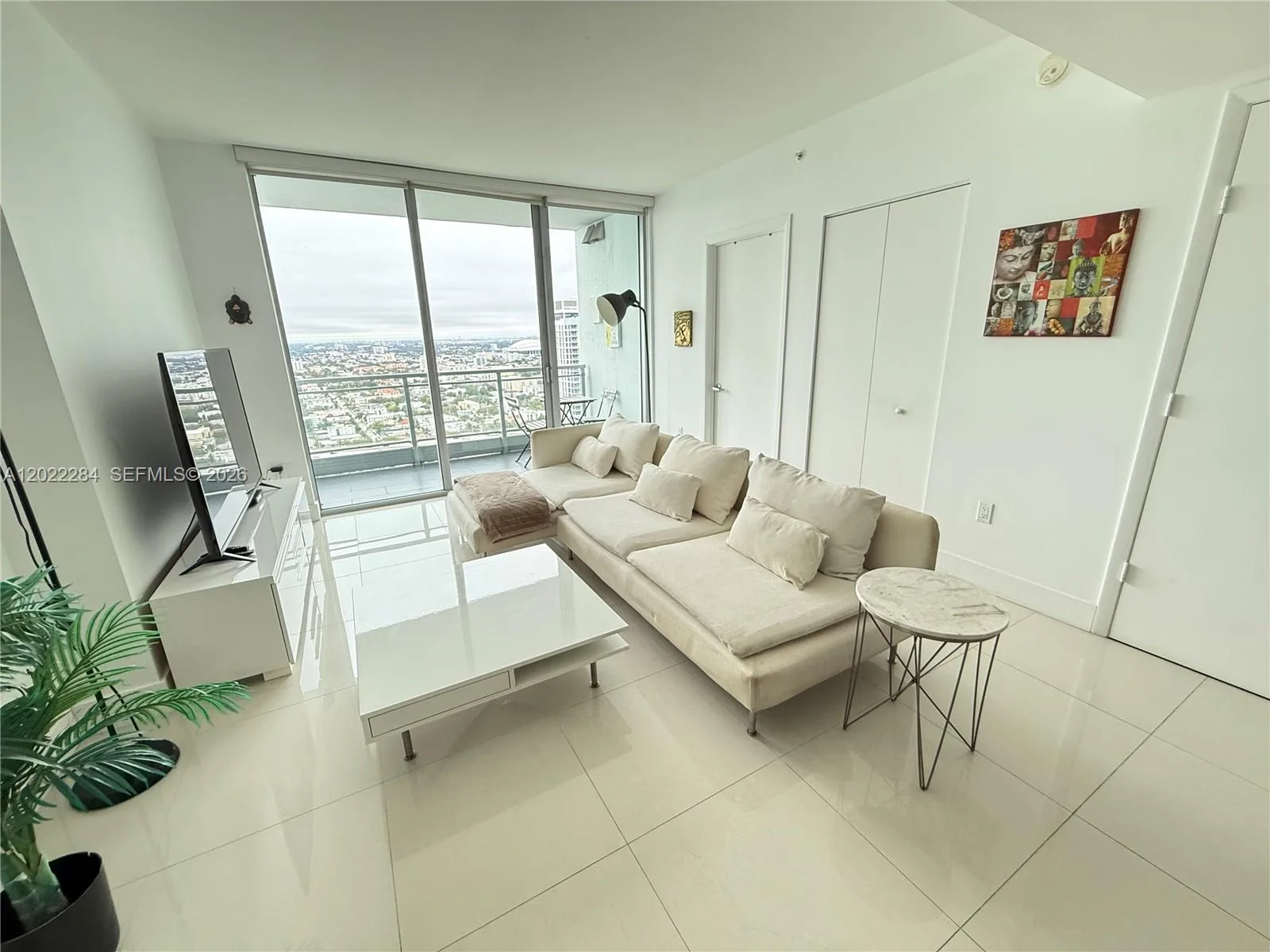92 SW 3rd St # 3709, Miami, FL 33130