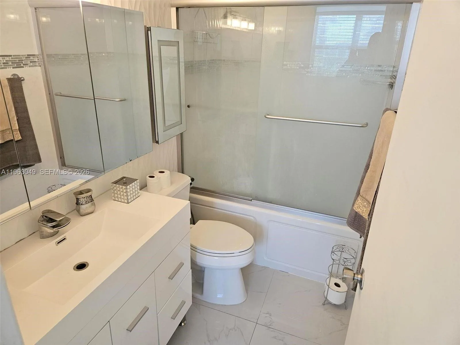 770 Claughton Island Dr # 602, Miami, FL 33131 photo 13