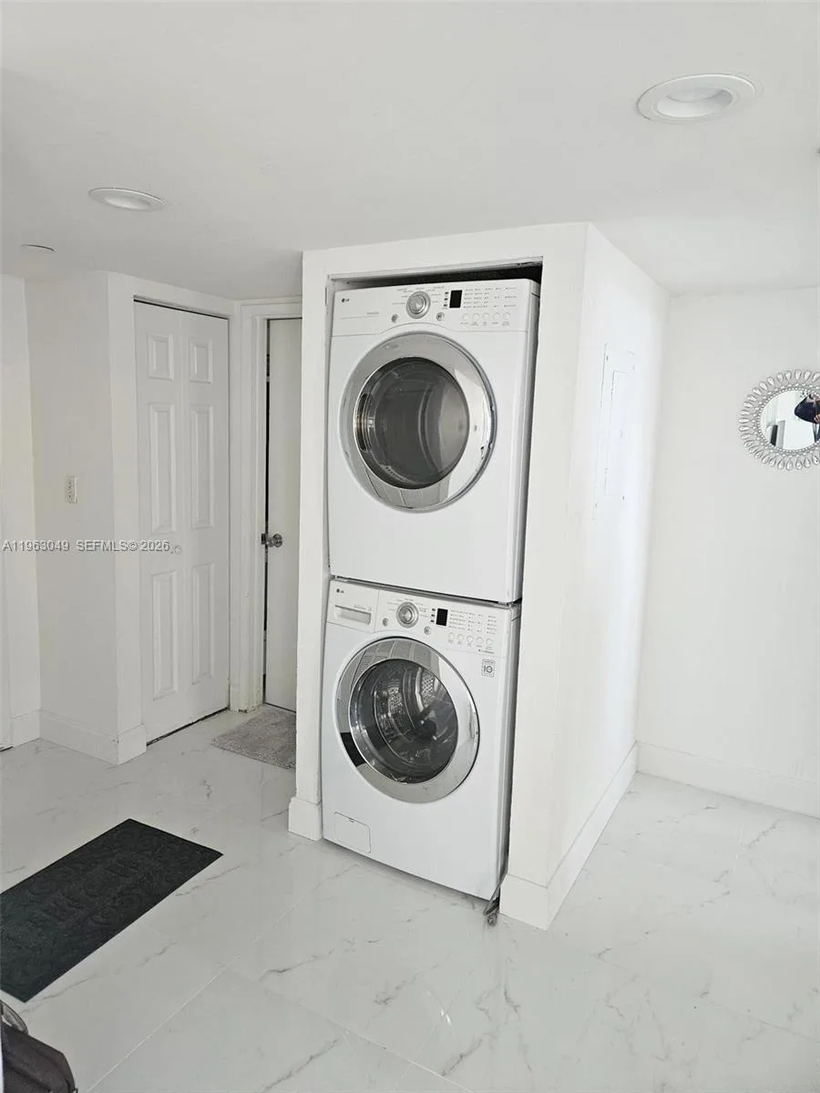 770 Claughton Island Dr # 602, Miami, FL 33131 photo 9