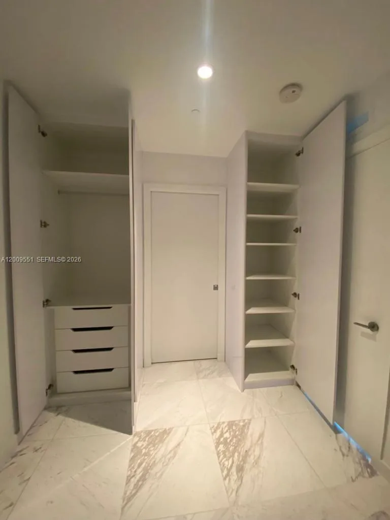 480 NE 31st St # 2403, Miami, FL 33137 photo 3