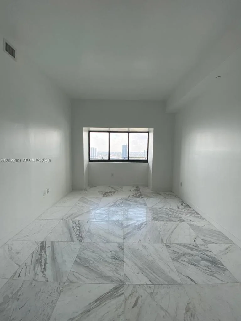 480 NE 31st St # 2403, Miami, FL 33137 photo 4