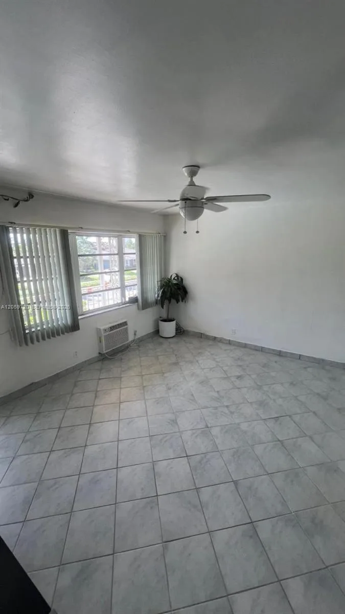 500 Layne Blvd # 14, Hallandale Beach, FL 33009 photo 10