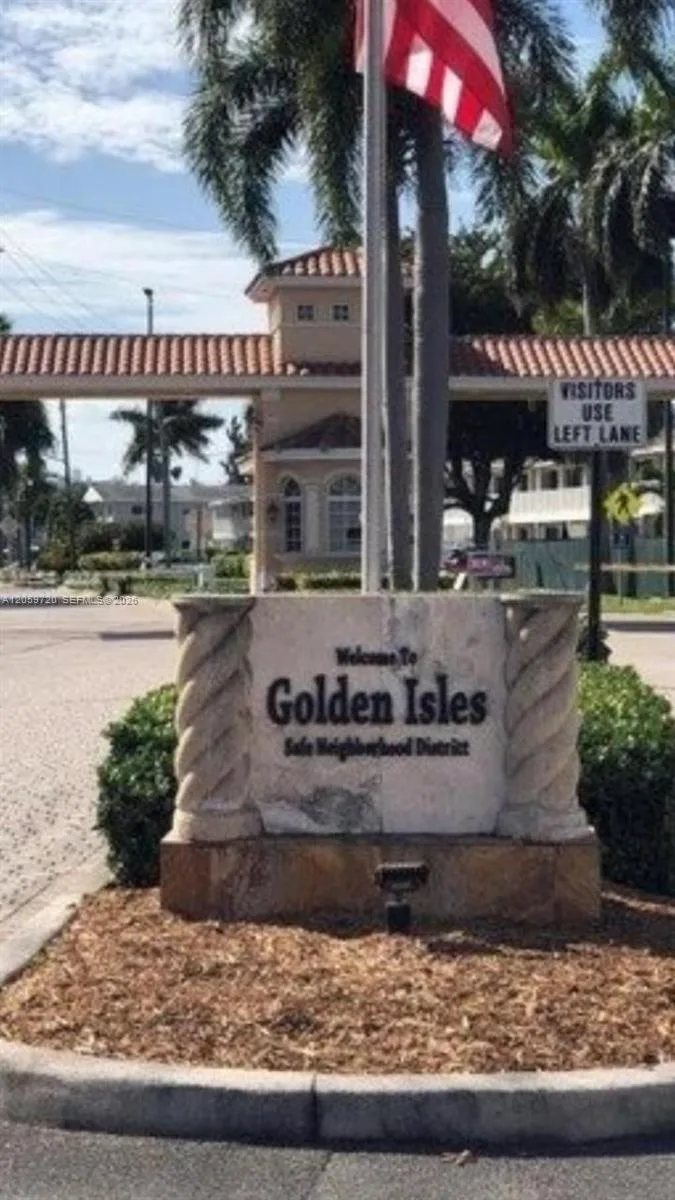 500 Layne Blvd # 14, Hallandale Beach, FL 33009 photo 3