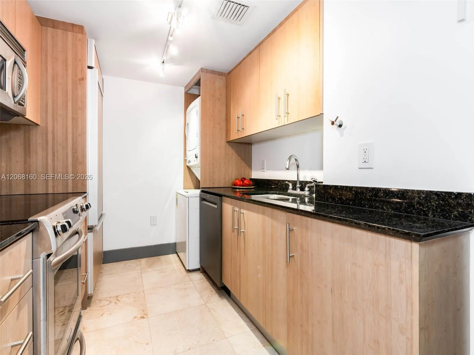 10275 Collins Ave # PH1506, Bal Harbour, FL 33154 photo 9