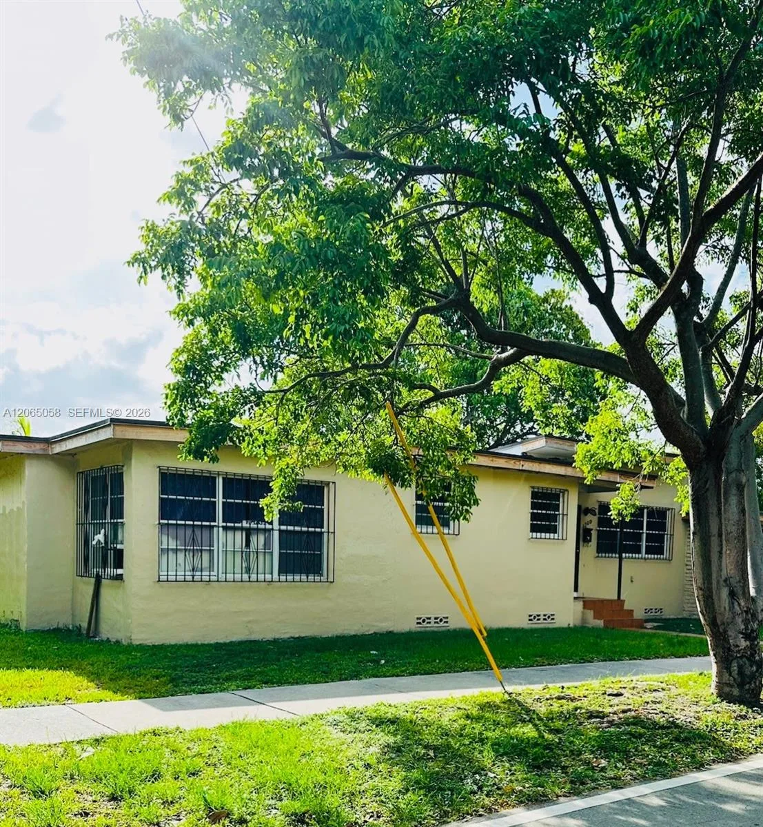 1300 SW 58th Ave, West Miami, FL 33144 photo 2