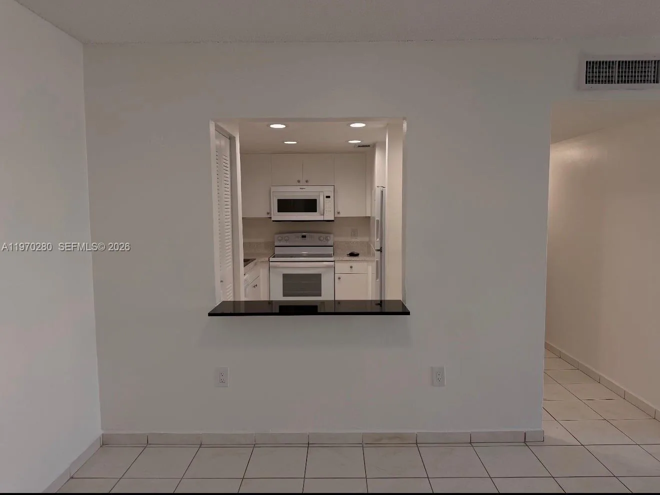 8050 NW 8th St # 1307, Miami, FL 33126 photo 5