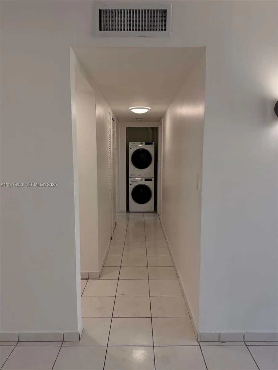 8050 NW 8th St # 1307, Miami, FL 33126 photo 6