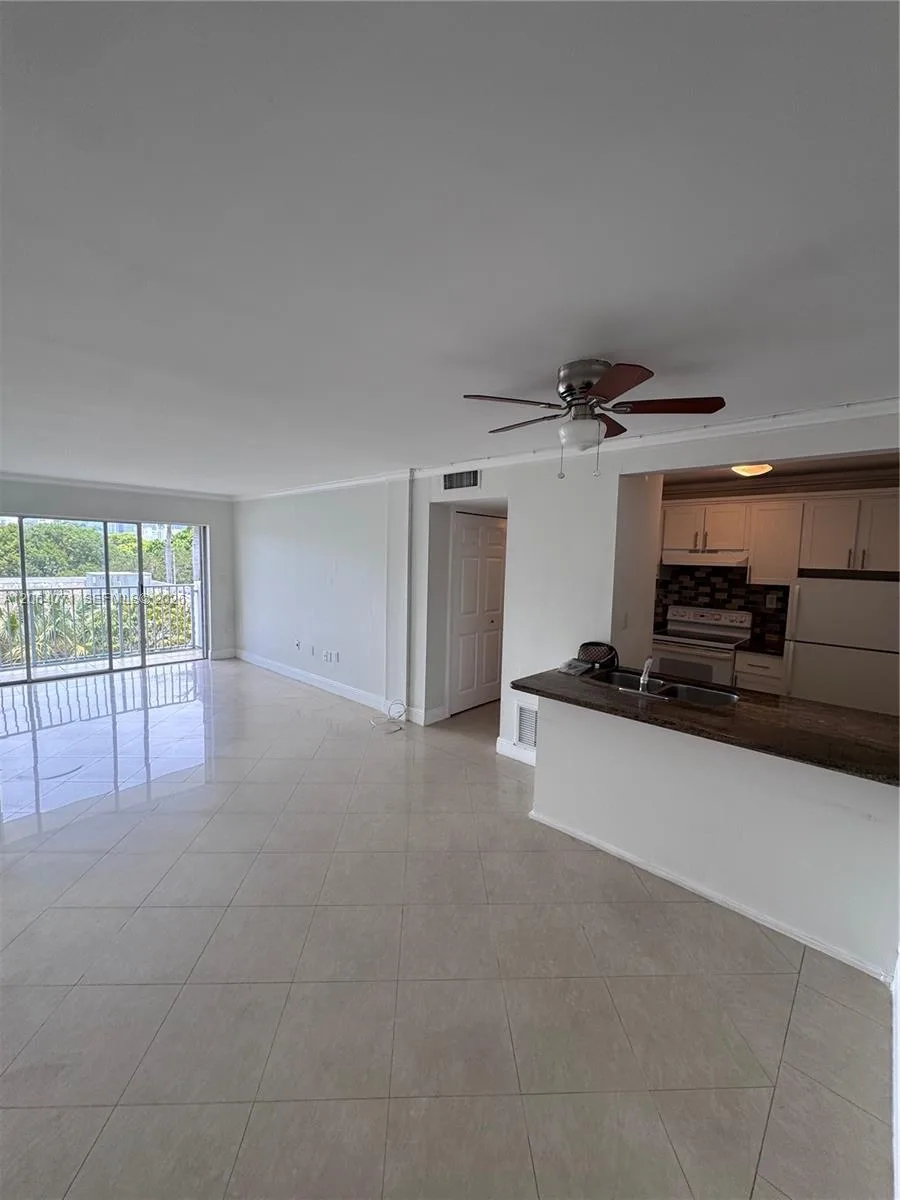 2530 SW 3rd Ave # 306, Miami, FL 33129 photo 4